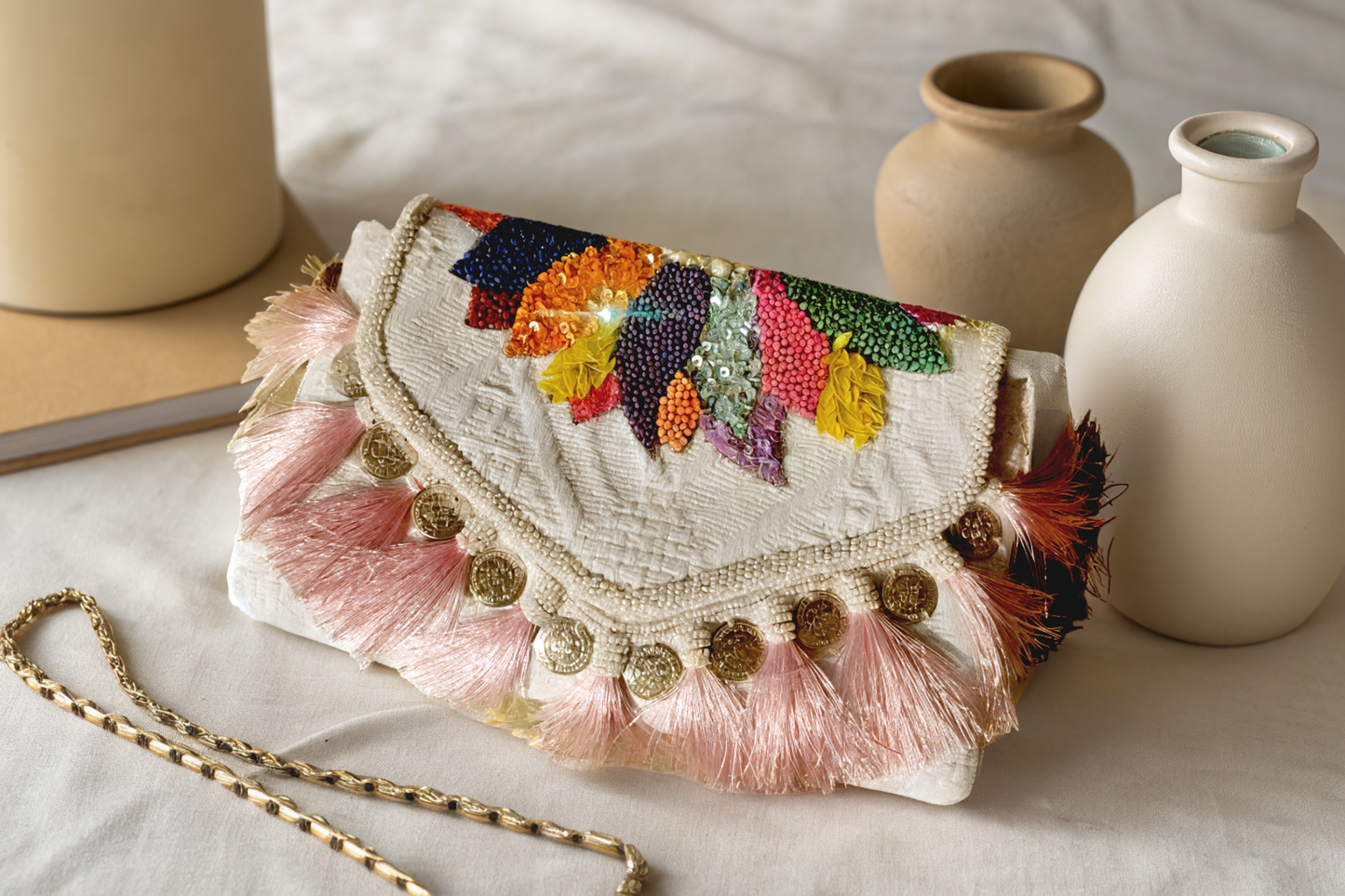 Noor Pearl Clutch