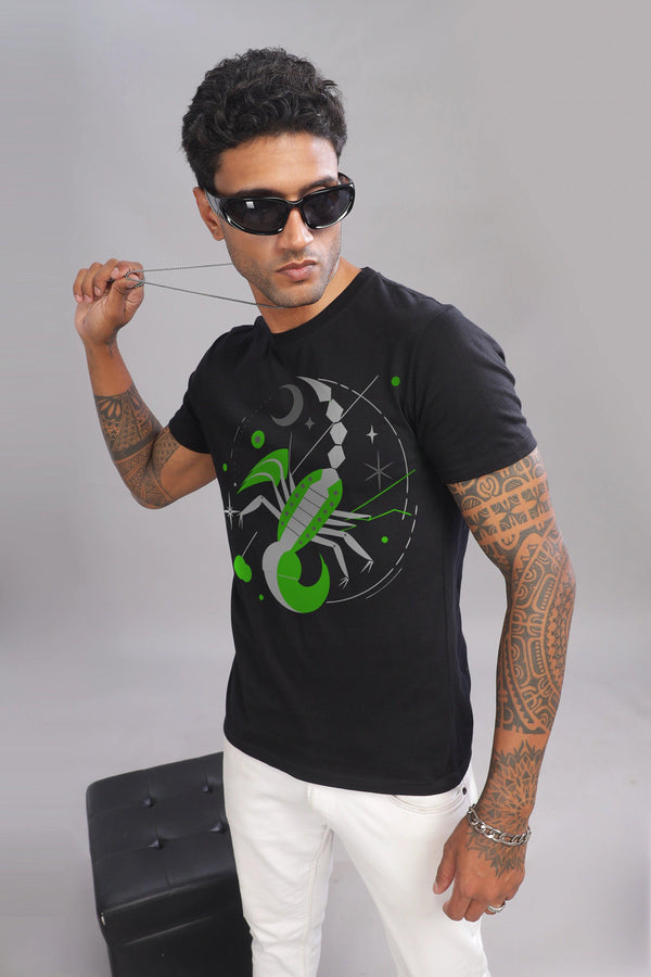 Stylish Scorpio Black Half Sleeve Printed Round Neck T-Shirt